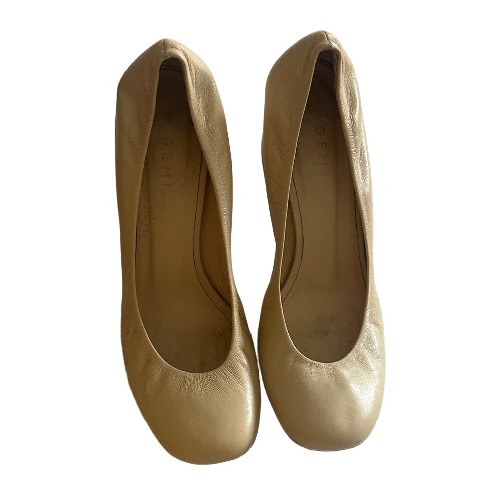 M.Gemi Sz 40 Beige Italian Leather Block Heel Pumps Almond Toe Made in Italy